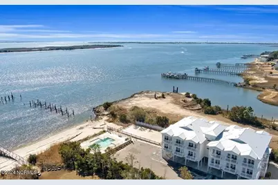 704 E Moore Street # 110, Southport, NC 28461 - Photo 7