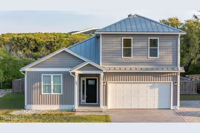 102 Evergreen Lane, Pine Knoll Shores, NC 28512 - Photo 1