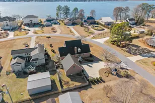 206 Austin Point Dr, Washington, NC 27889 - Photo 15
