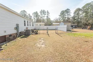 423 Gray Dr SW, Shallotte, NC 28470 - Photo 37