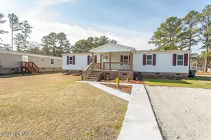 423 Gray Dr SW, Shallotte, NC 28470 - Photo 3