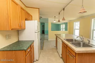 423 Gray Dr SW, Shallotte, NC 28470 - Photo 9