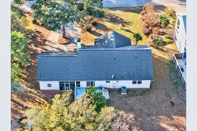 104 NE 34th Street, Oak Island, NC 28465 - Photo 35