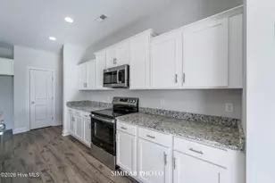 757 Regiment Rd, Jacksonville, NC 28546 - Photo 15