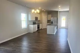 284 Happy Trail Rd, Aberdeen, NC 28315 - Photo 5