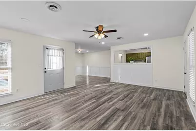 329 Lakewood Drive, Jacksonville, NC 28546 - Photo 3