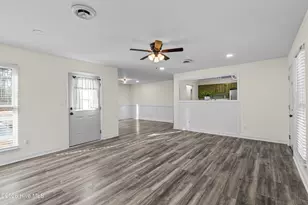 329 Lakewood Dr, Jacksonville, NC 28546 - Photo 3