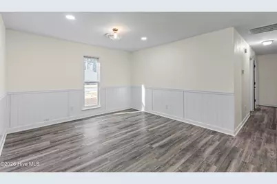 329 Lakewood Drive, Jacksonville, NC 28546 - Photo 7