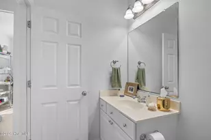 514 B Village Green Dr, Morehead City, NC 28557 - Photo 19