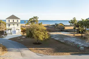 746 Cannonsgate Dr, Newport, NC 28570 - Photo 3
