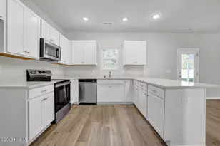 466 Galloping Foal Wy SE, Bolivia, NC 28422 - Photo 5