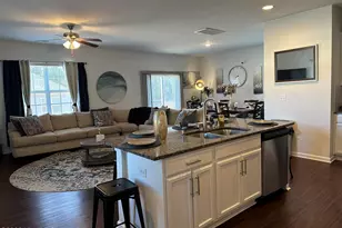 559 Golden Villas Dr, Rocky Mount, NC 27804 - Photo 5