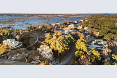 9806 Clarendon Drive, Emerald Isle, NC 28594 - Photo 5