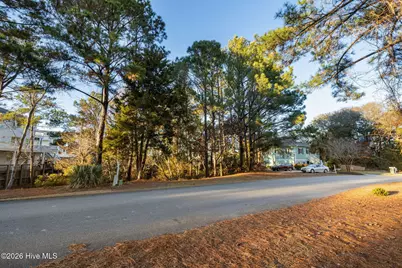 9806 Clarendon Drive, Emerald Isle, NC 28594 - Photo 3