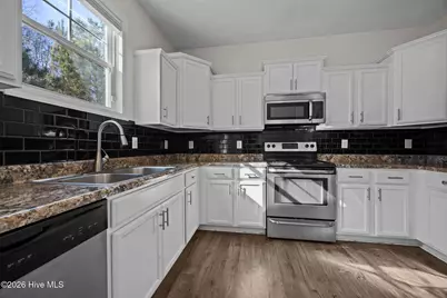 712 Dexter Court, Jacksonville, NC 28546 - Photo 9