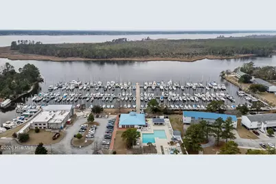 1306 Harbourside Drive, New Bern, NC 28560 - Photo 29
