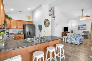 401 Donzi Ct, Carolina Beach, NC 28428 - Photo 7