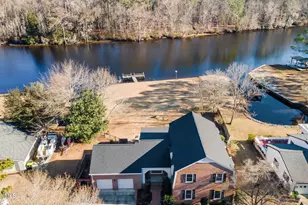 236 Shoreline Dr, New Bern, NC 28562 - Photo 9