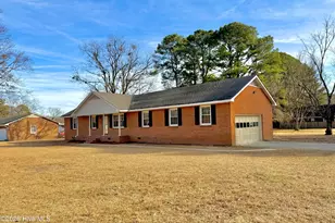 2131 Brinson St, Kinston, NC 28504 - Photo 1