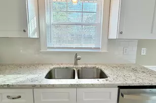 2131 Brinson St, Kinston, NC 28504 - Photo 9