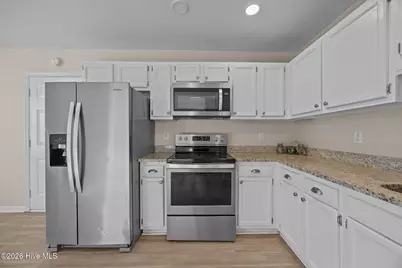 1109 Shroyer Circle, Jacksonville, NC 28540 - Photo 11