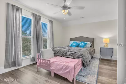 129 N Middleton Avenue, Oak Island, NC 28465 - Photo 47