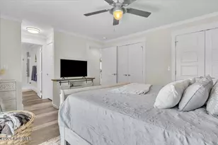 129 N Middleton Ave, Oak Island, NC 28465 - Photo 29