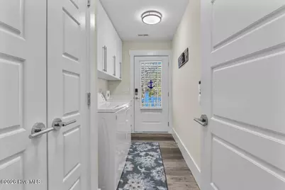 129 N Middleton Avenue, Oak Island, NC 28465 - Photo 27