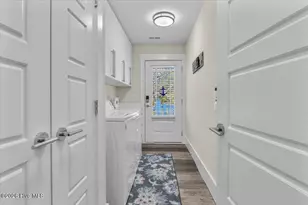 129 N Middleton Ave, Oak Island, NC 28465 - Photo 27