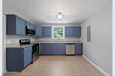 690 Maple Hill School Road, Maple Hill, NC 28454 - Photo 21