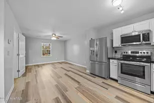 1004 S 8th St, Wilmington, NC 28401 - Photo 5