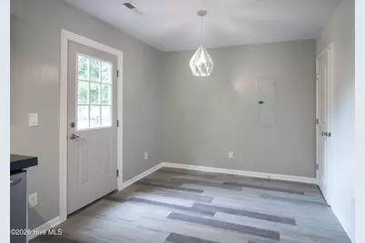 1004 S 8th Street, Wilmington, NC 28401 - Photo 9