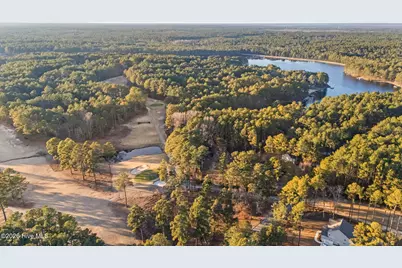 30181 E Lake Road, Wagram, NC 28396 - Photo 41