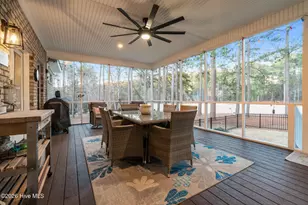 30181 E Lake Rd, Wagram, NC 28396 - Photo 15