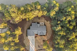 30181 E Lake Rd, Wagram, NC 28396 - Photo 43