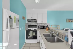 1618 Canal Dr, Carolina Beach, NC 28428 - Photo 5