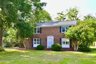 205 Pinewood Dr, Goldsboro, NC 27534 - Photo 1