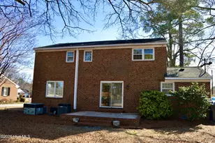 205 Pinewood Dr, Goldsboro, NC 27534 - Photo 5