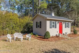 200 Deerborn Cir, Goldsboro, NC 27534 - Photo 5