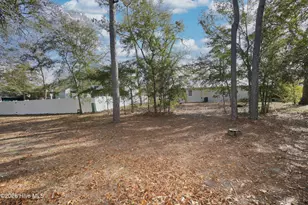 114 NW 21st St, Oak Island, NC 28465 - Photo 23