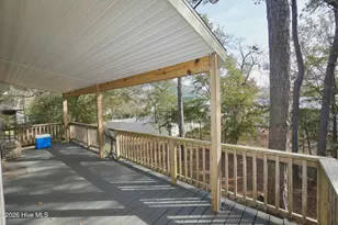 114 NW 21st St, Oak Island, NC 28465 - Photo 3