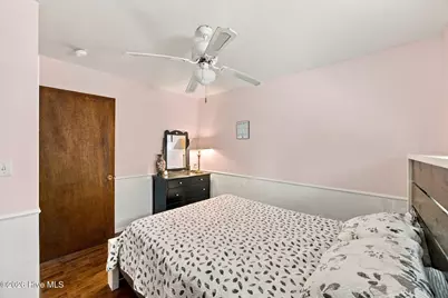 114 NW 21st Street, Oak Island, NC 28465 - Photo 33