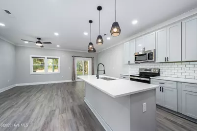 517 N 11th Street, Wilmington, NC 28401 - Photo 7