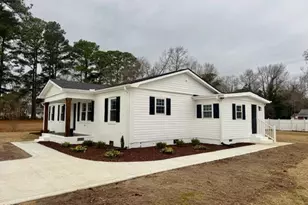 903 E Balsey St, Clinton, NC 28328 - Photo 3