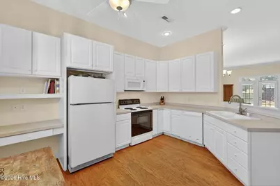 4310 Stratton Village Lane, Wilmington, NC 28409 - Photo 7