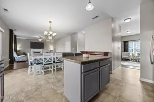 106 Dukes Lake Cir, Richlands, NC 28574 - Photo 5