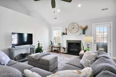 4910 Alamance Drive SE, Southport, NC 28461 - Photo 7