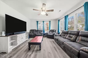 210 Brookwood Ave, Fayetteville, NC 28301 - Photo 7