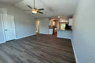 806 Discovery Cove, Newport, NC 28570 - Photo 3