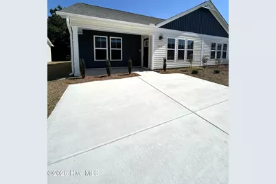 806 Discovery Cove, Newport, NC 28570 - Photo 1